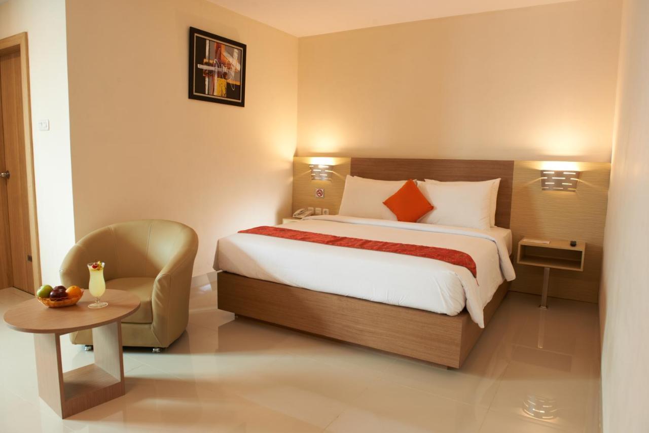 Winstar Hotel Pekanbaru Exterior foto