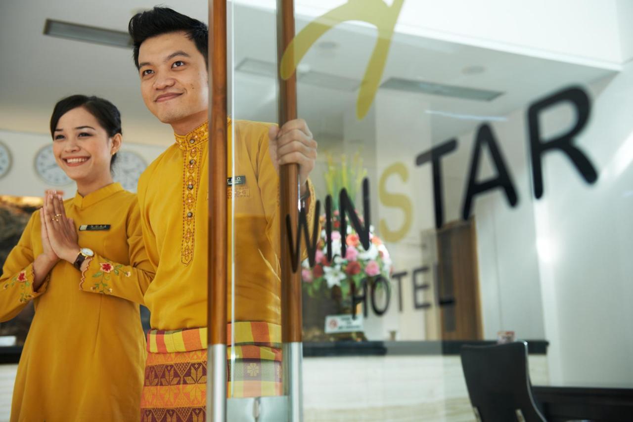 Winstar Hotel Pekanbaru Exterior foto